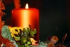 advent-wreath-and-candle---christmas--1435855-s